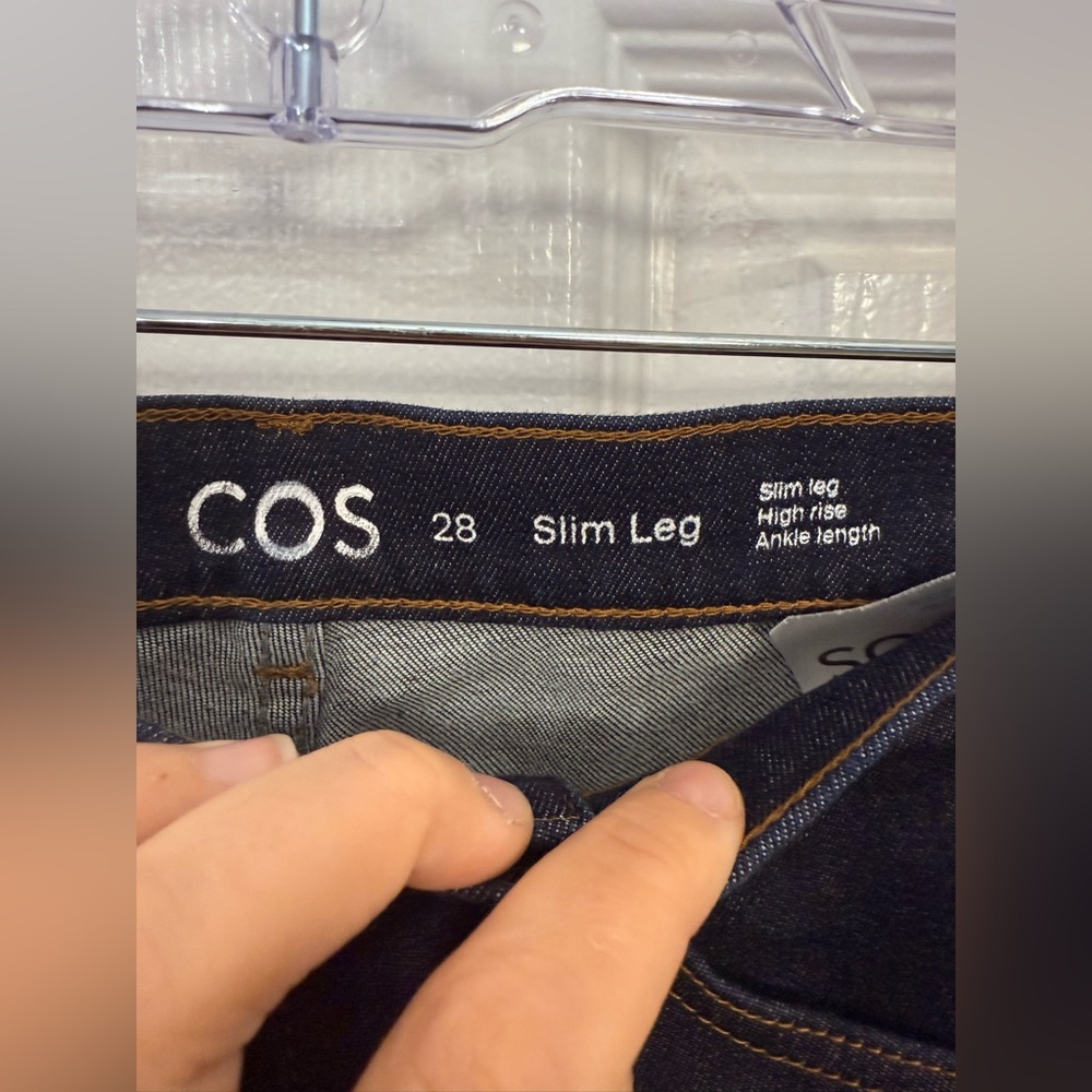Women’s COS Dark Wash Straight Leg Jeans Size 28 Quiet Luxury - Picture 3 of 8